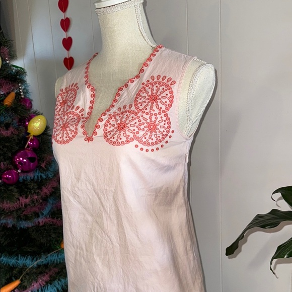 Embroidered Pink Sleeveless Top - Picture 3 of 5